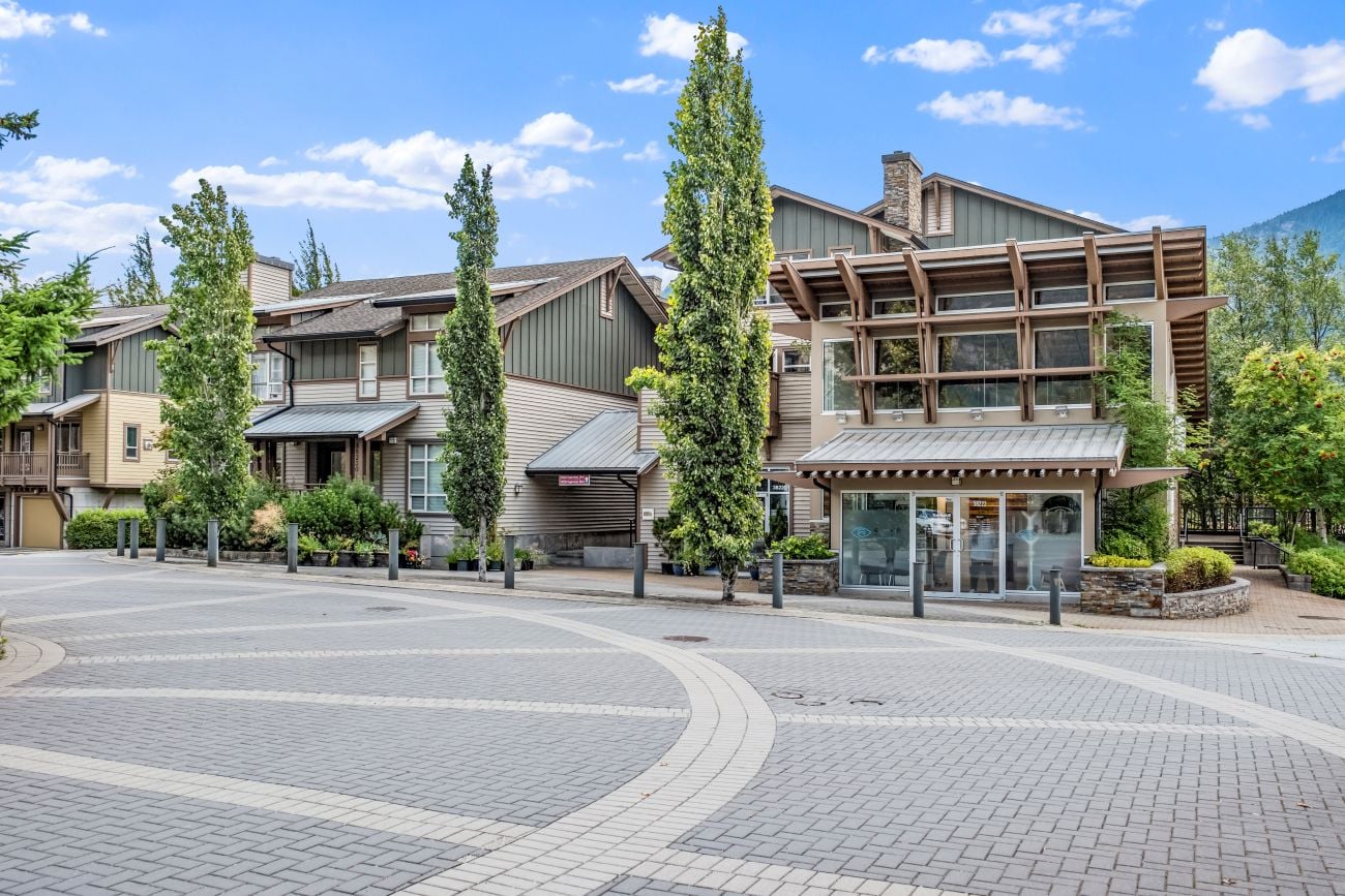 Commercial space, Eaglewind Landing in Squamish by Solterra Development.